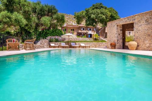 Villa Can Suau Petit by Sealand Villas — 4-Star Luxury Hotel in Port De Pollenca, Spain