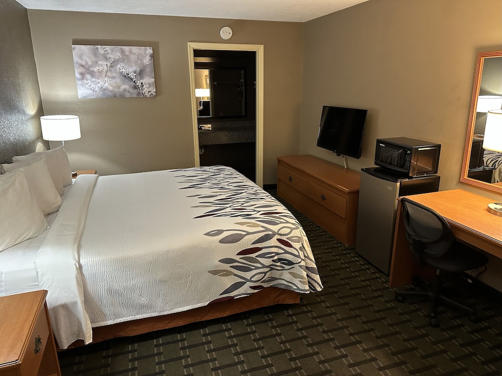 Red Roof Inn & Suites Marysville — hotel in Marysville