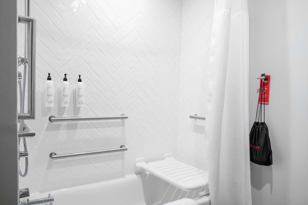 TownePlace Suites by Marriott Tampa Clearwater - photo 9