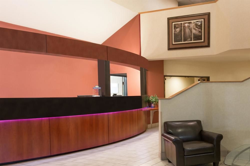SureStay Plus Hotel by Best Western Portland East - photo 9