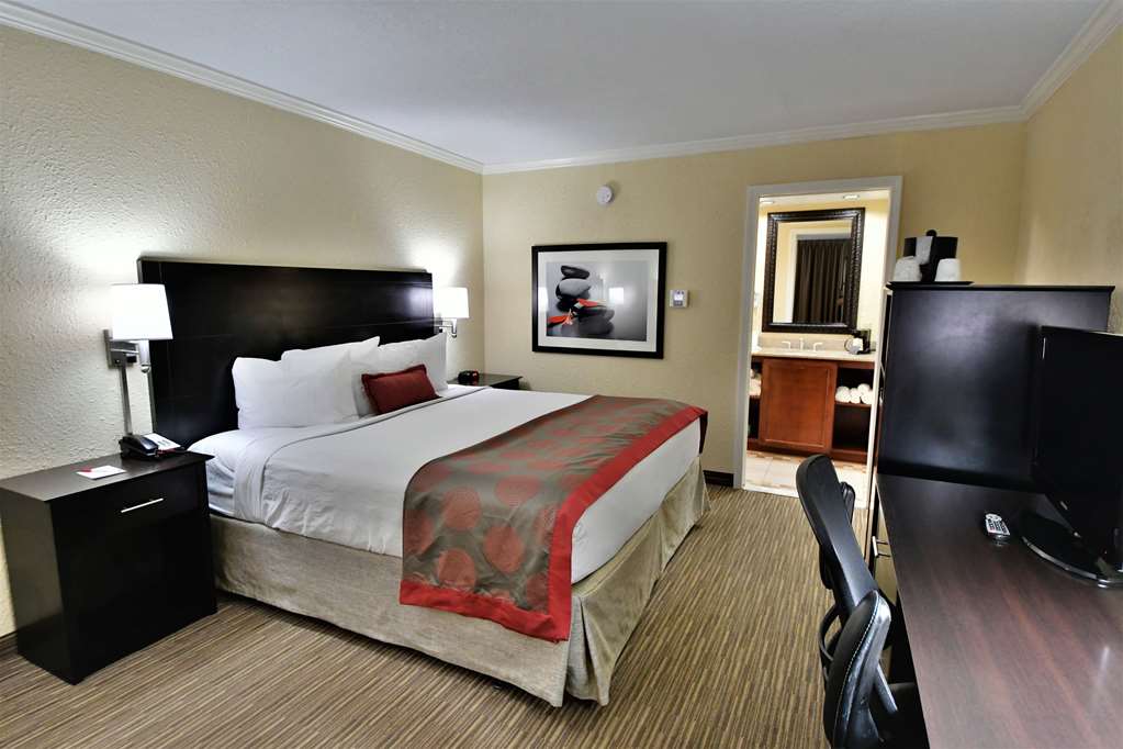 Ramada Hotel & Conference Center by Wyndham Jacksonville - photo 19