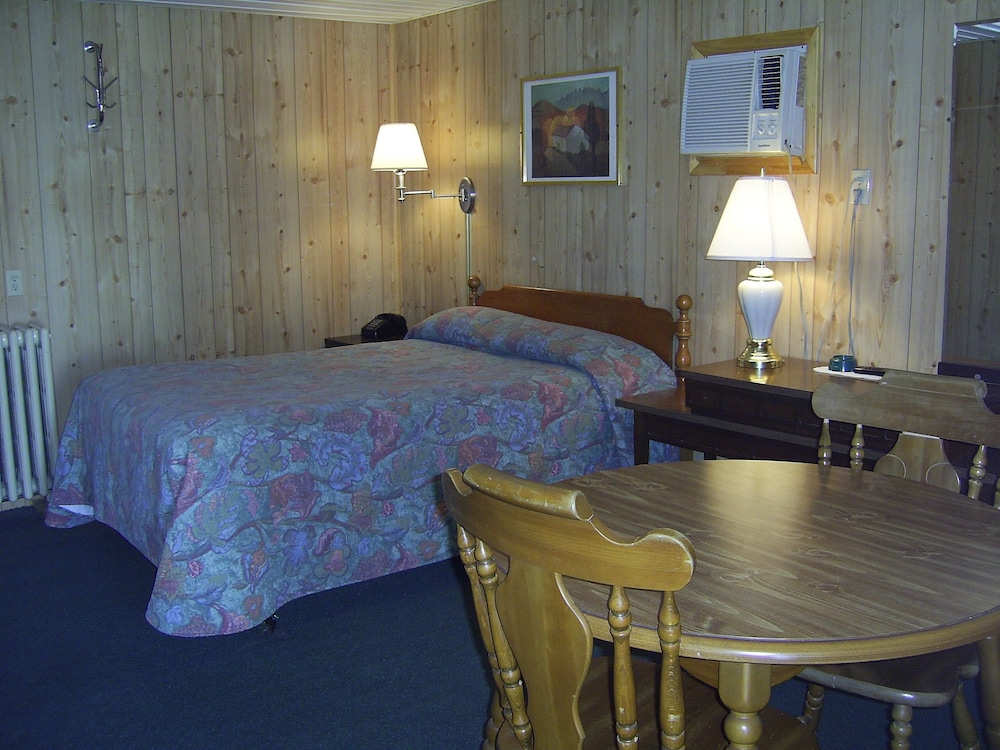Cedar Grove Motel — hotel in Altoona