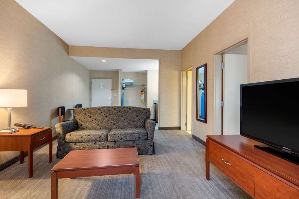 Quality Inn & Suites Benton Draffenville - photo 21