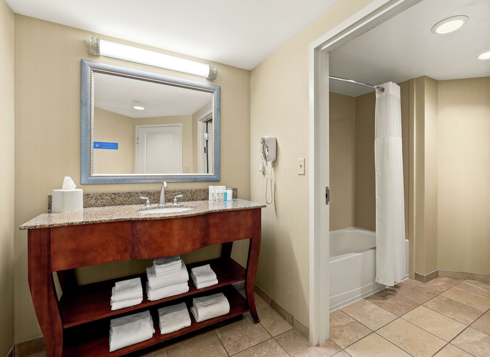 Hampton Inn & Suites North Conway - photo 17