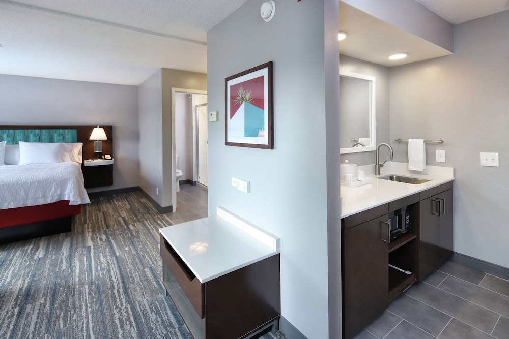 Hampton Inn & Suites Tucson East Williams Center - photo 17