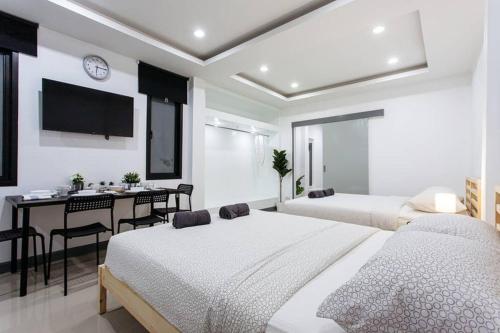 P2 Silom Large 2beds full kitchen WIFI 4 6pax