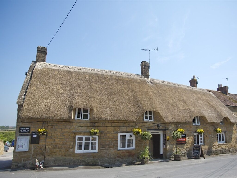 The Masons Arms - carbon neutral hotel in Yeovil