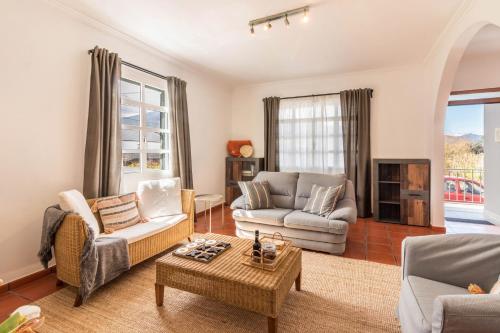 Casa da Olides T3 — 4-Star Luxury Hotel in Santana, Portugal