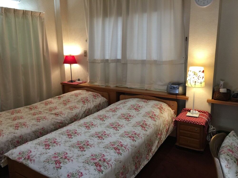 Ladies Inn moTomachi Caters to Women — Hita — photo 4