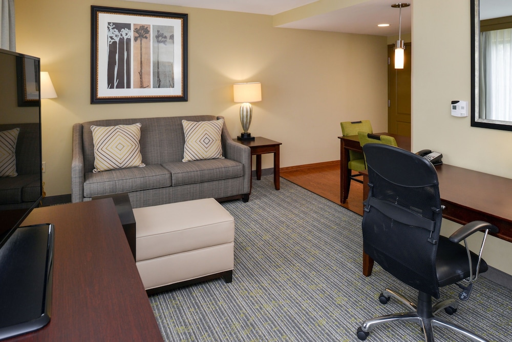 Homewood Suites by Hilton Fresno - photo 9
