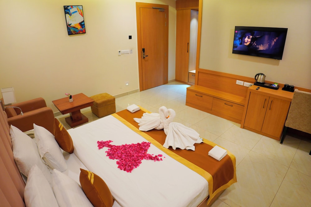 Hotel Cheer Royale — Bareilly — photo 4