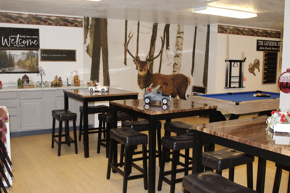 Rodeway Inn Whitehall - photo 99