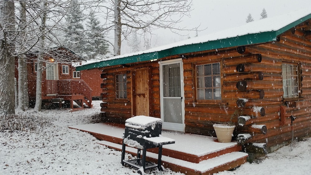 Gwin's Lodge & Roadhouse Est. 1952 - photo 82