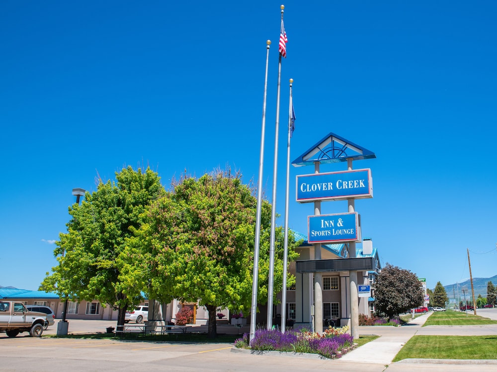 Clover Creek Inn - photo 29