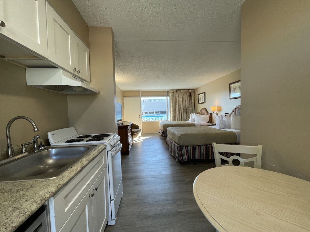 Polynesian Beach & Golf Resort - photo 16