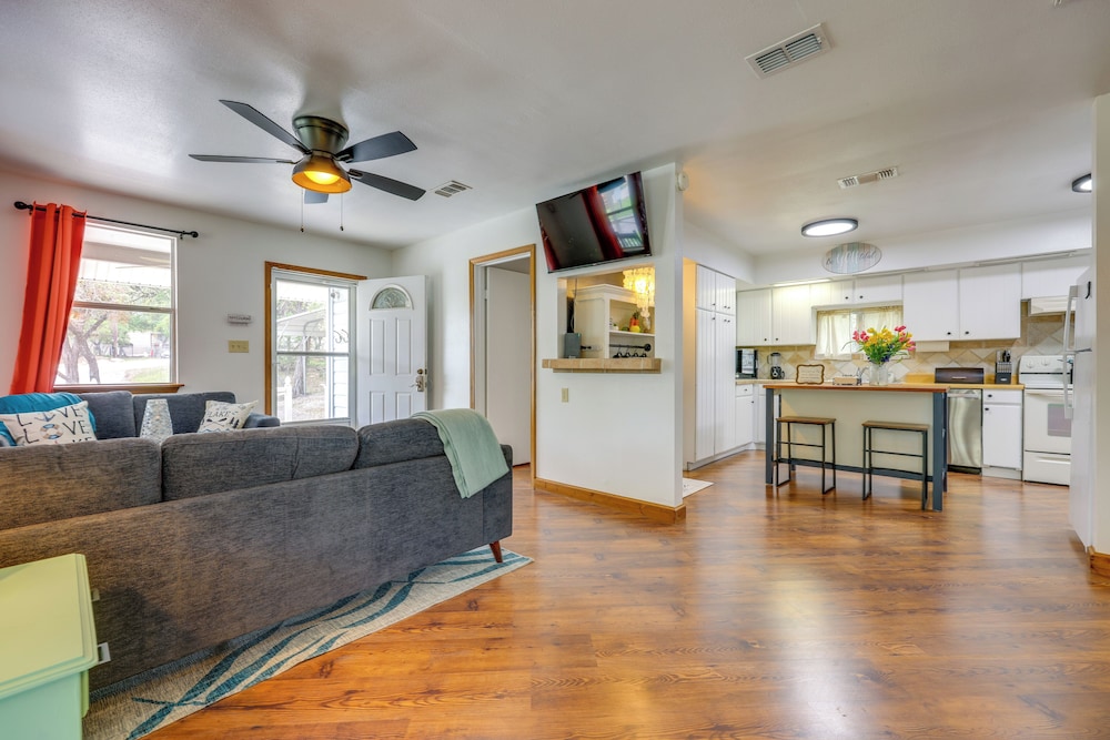 Canyon Lake Home with Resort Amenities and Fire Pit - photo 5