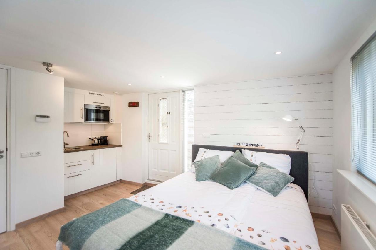 Studio 4 U with Private Parking — 4-Star Luxury Hotel in Zandvoort, Netherlands