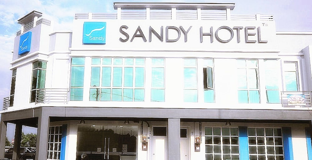 Sandy Hotel - carbon neutral hotel in Malacca
