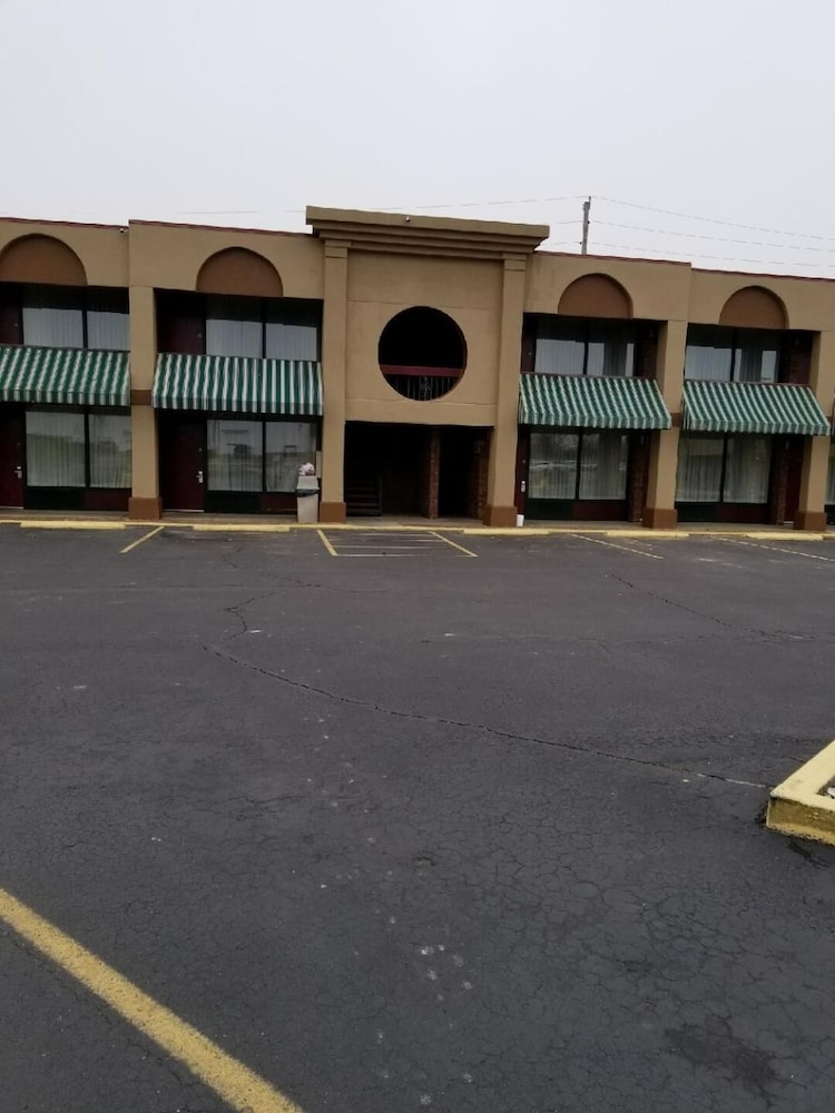 Best Way Inn Madison - photo 41