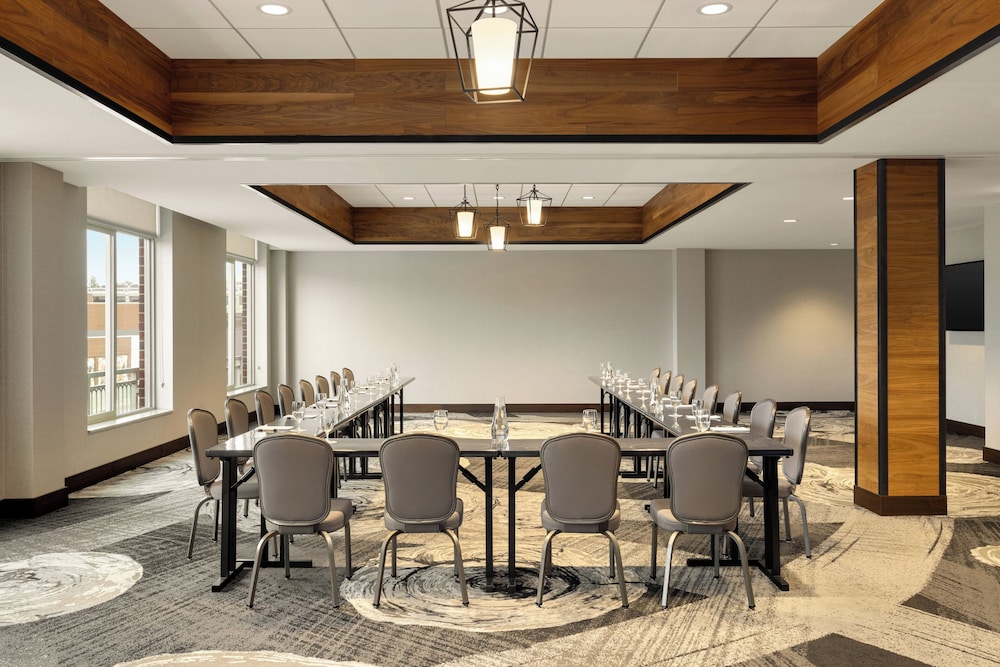 Hotel Indigo Naperville Riverwalk by IHG - photo 75