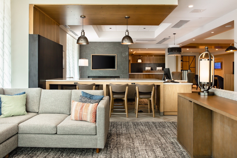 Staybridge Suites Iowa City Coralville by IHG - photo 46