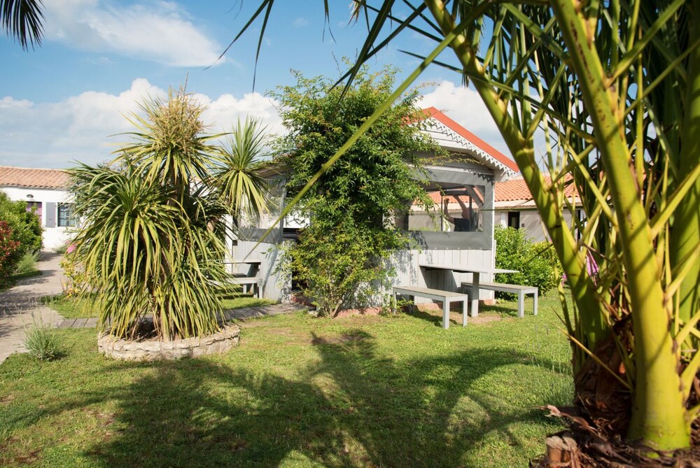 Motel Saint Georges D Oleron — Saint Pierre D Oleron