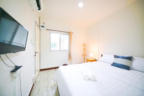 Nut Home Hostel