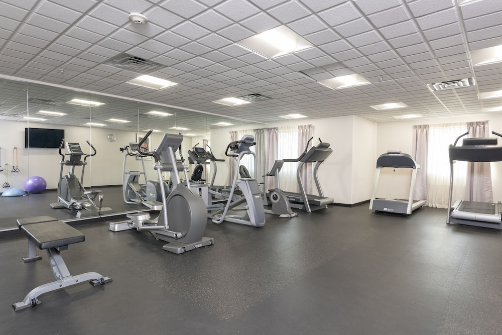 Holiday Inn Express Hotels & Suites Columbus Polaris Parkway by IHG - photo 33