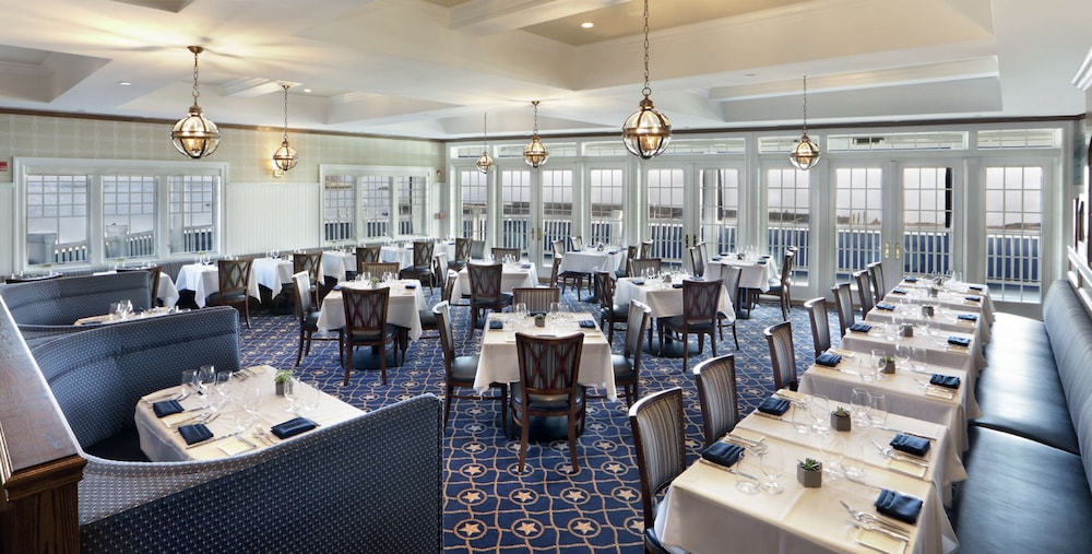 Madison Beach Hotel - photo 65