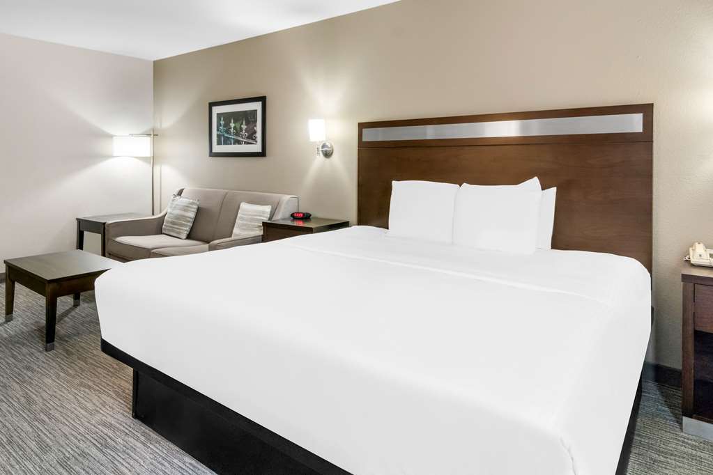 Best Western Abilene Inn & Suites - photo 25