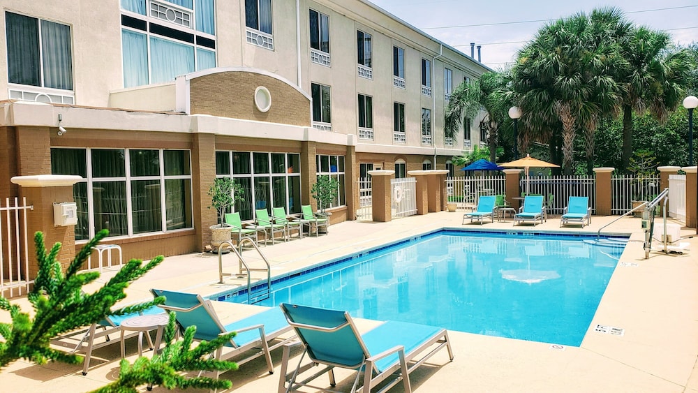 Holiday Inn Express Hotel & Suites Jacksonville South I 295 by IHG - photo 21