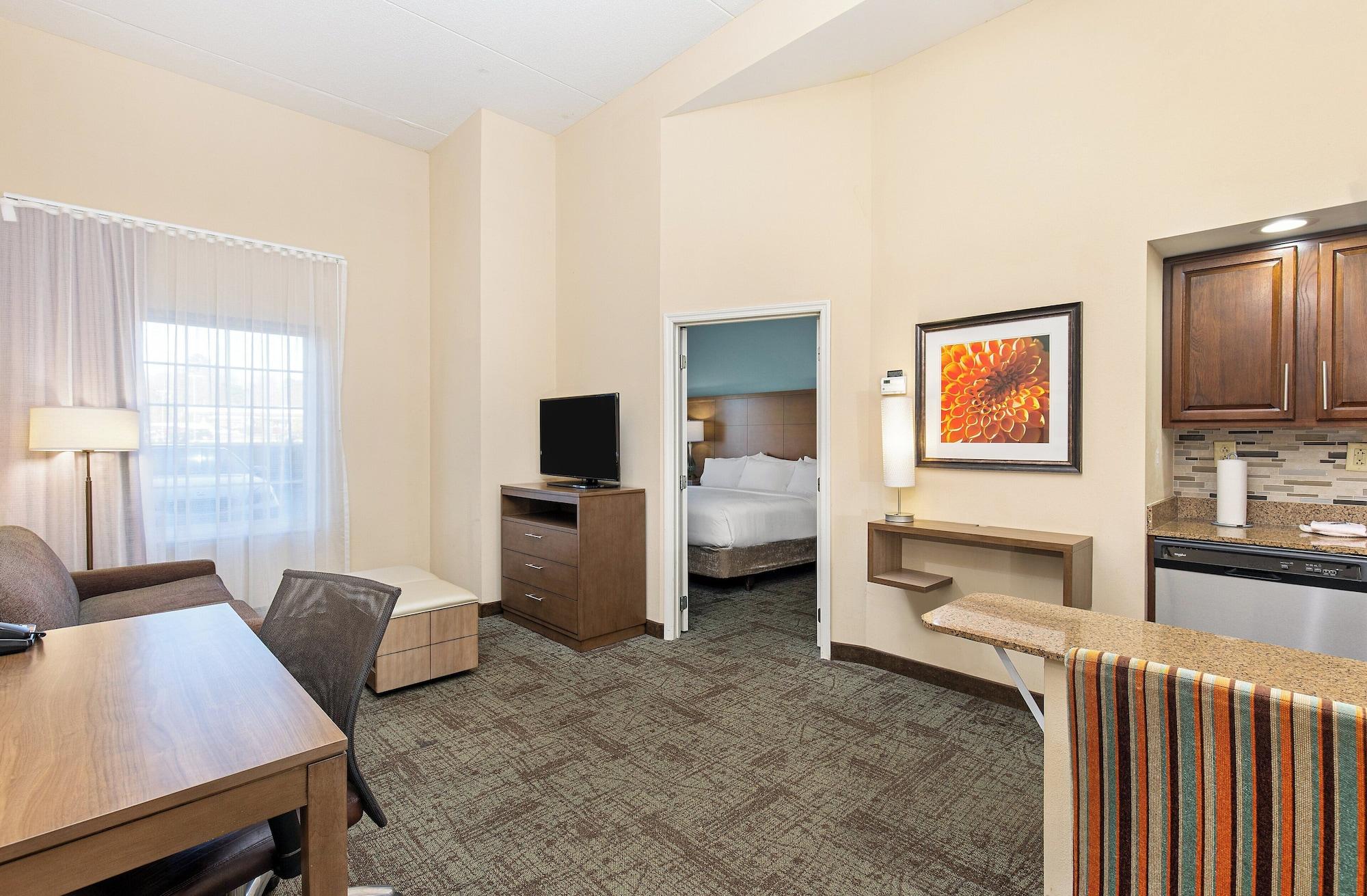 Staybridge Suites Oak Ridge by IHG - photo 27