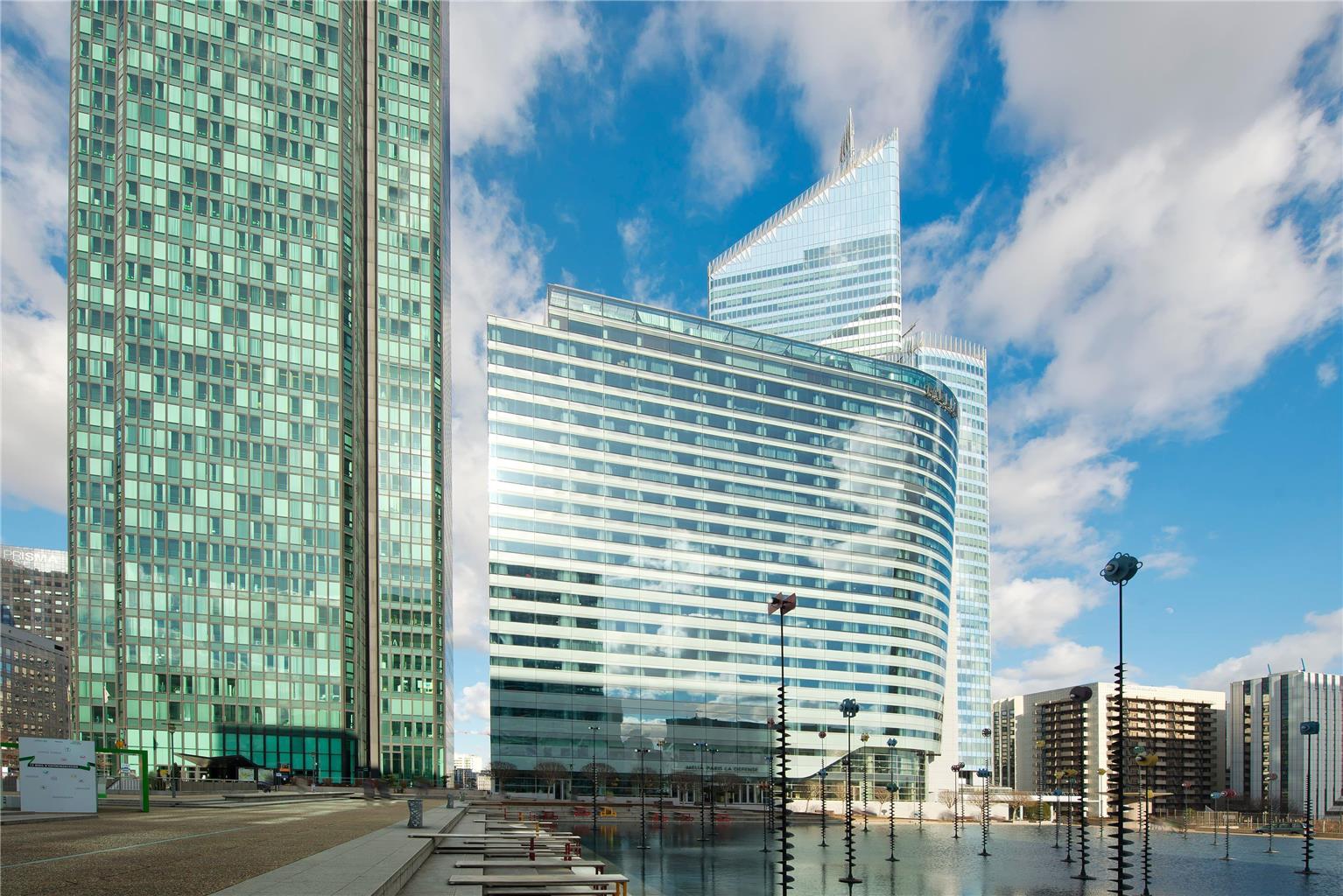Melia Paris La Defense — 4-Star Luxury Hotel in Courbevoie, France
