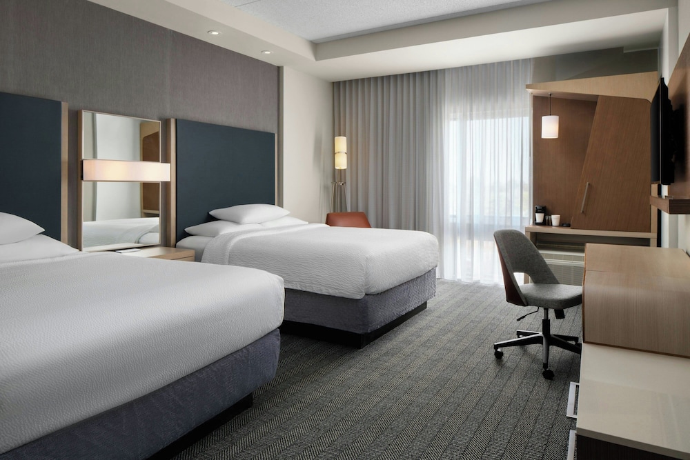 Courtyard By Marriott Fayetteville Fort Bragg Spring Lake - photo 11