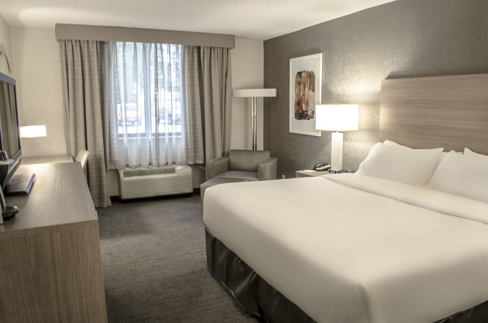 Holiday Inn Fargo by IHG - photo 8