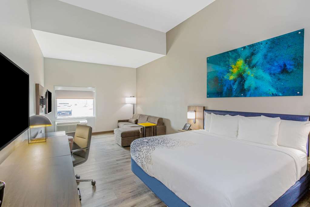 La Quinta Inn & Suites by Wyndham Miramar Beach Destin - photo 11
