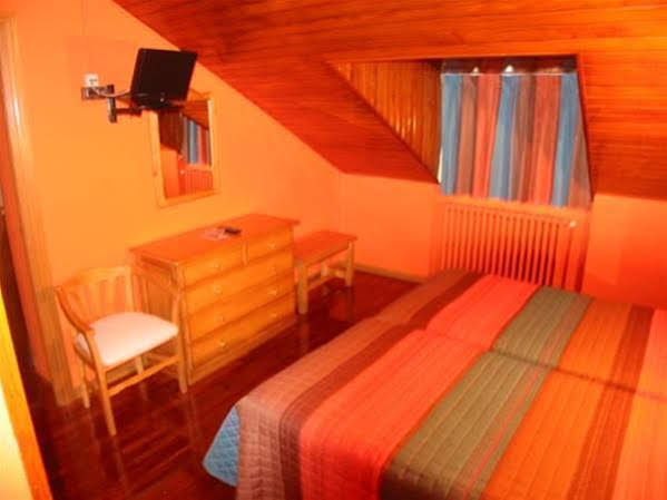 Hotel Navarro in Unknown City, Spain