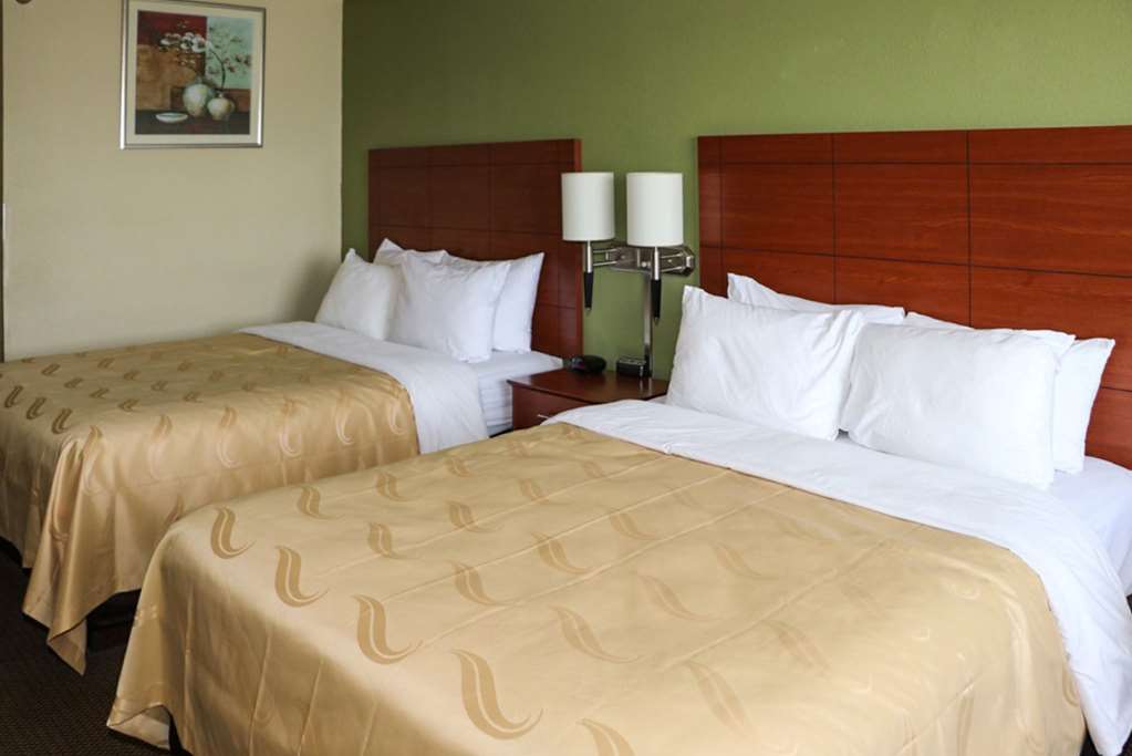 Quality Inn Evansville Eastland Area - photo 8