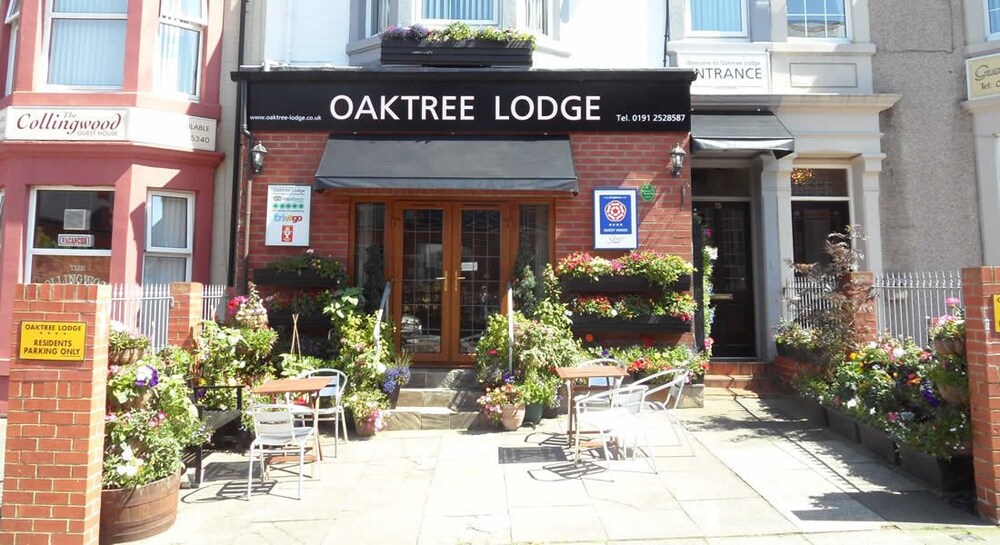 Oaktree Lodge — 4-Star Luxury Hotel in Whitley Bay, United Kingdom