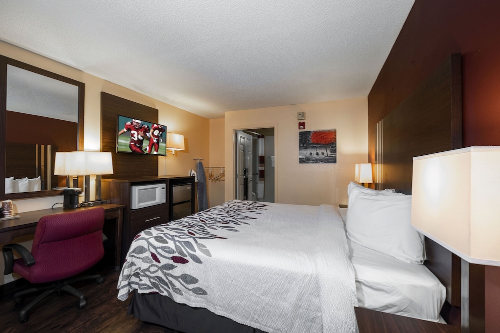 Red Roof Inn Valdosta University - photo 11