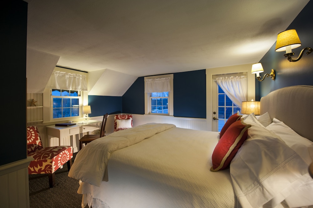 York Harbor Inn - photo 6
