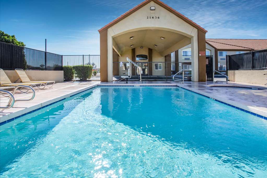 Days Inn by Wyndham Phoenix North - photo 11