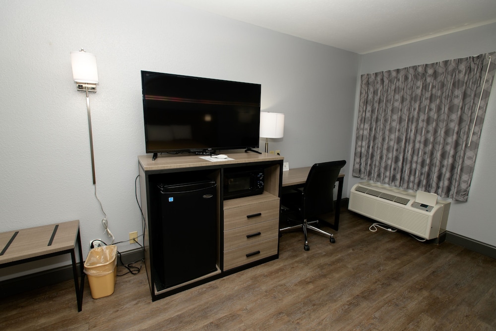 Home Town Inn Ringgold - photo 11