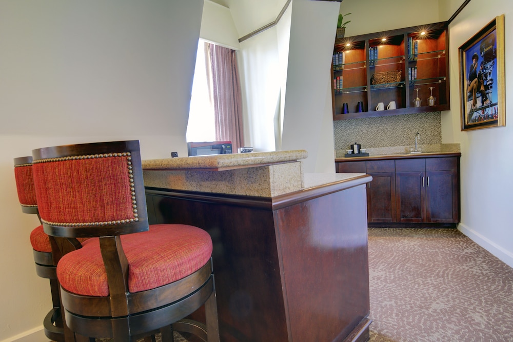 The Emily Morgan San Antonio a DoubleTree by Hilton - photo 14