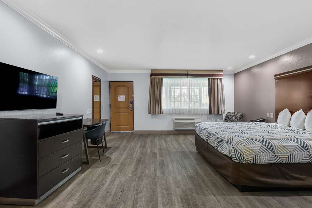 Motel 6 Carlsbad CA North - photo 15