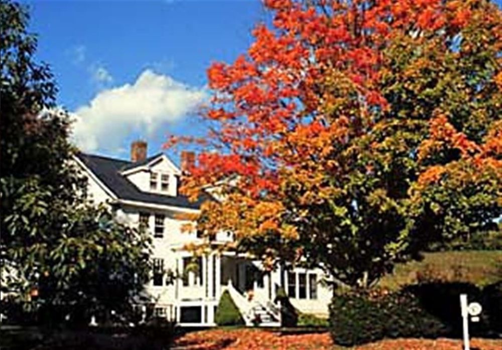 The Trumbull House Bed And Breakfast 4443878 — Hanover