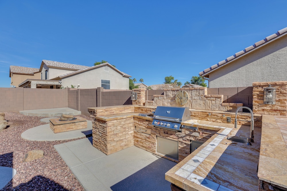 Glendale Home w Fire Pit Near State Farm Stadium - photo 17