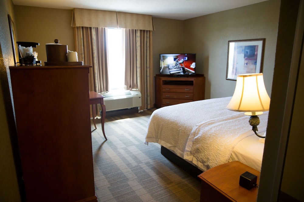 Hampton Inn & Suites Grenada - photo 12