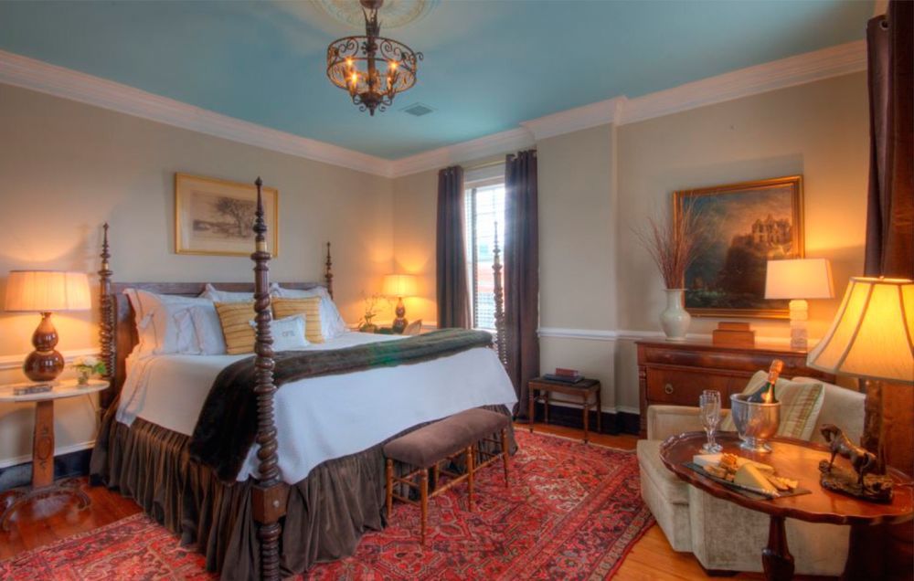 Inn at Court Square - photo 22