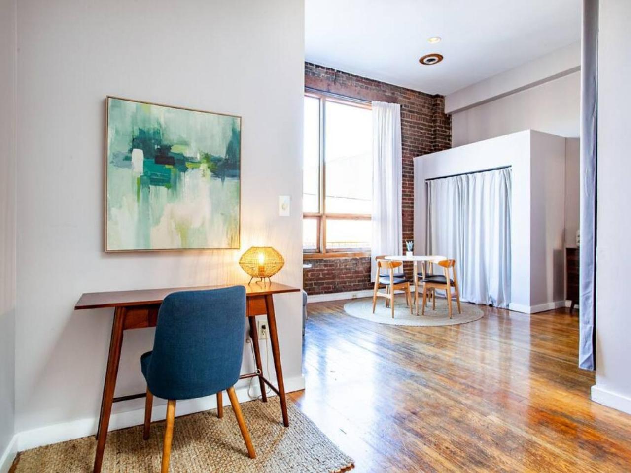 Modern Old City Loft Downtown Knoxville — Knoxville